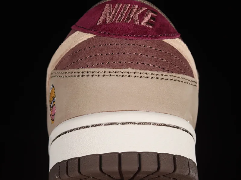 All Categories Nk SB Dunk Series Nk SB Dunk Low Low-top sneakers Otomo Katsuhiro x Nk SB Dunk Low "Steamboy OST" Creative customization collaboration Otomo Katsuhiro joint SB low-top sports and leisure sneakers LF0039-030